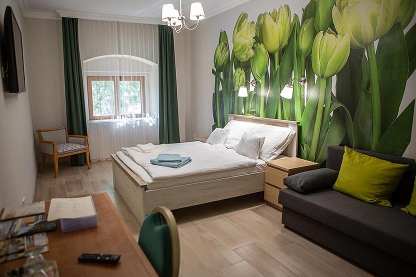 V8-Kelemen Panzio Bed & Breakfast Makó Exterior foto